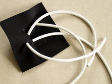3. Kabel durchziehen